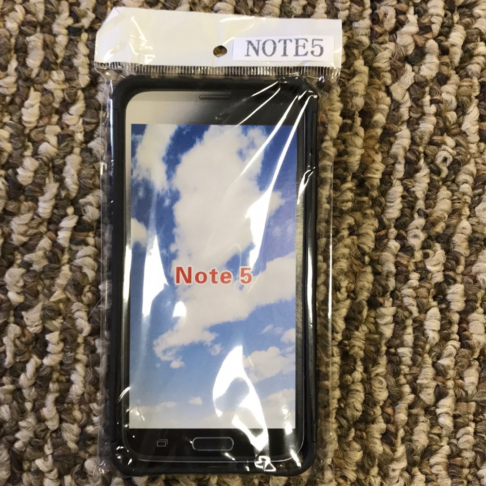 NWOT Rubber Note 5 Phobe case